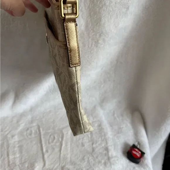 Michael Kors Monogrammed Crossbody - Picture 5 of 16